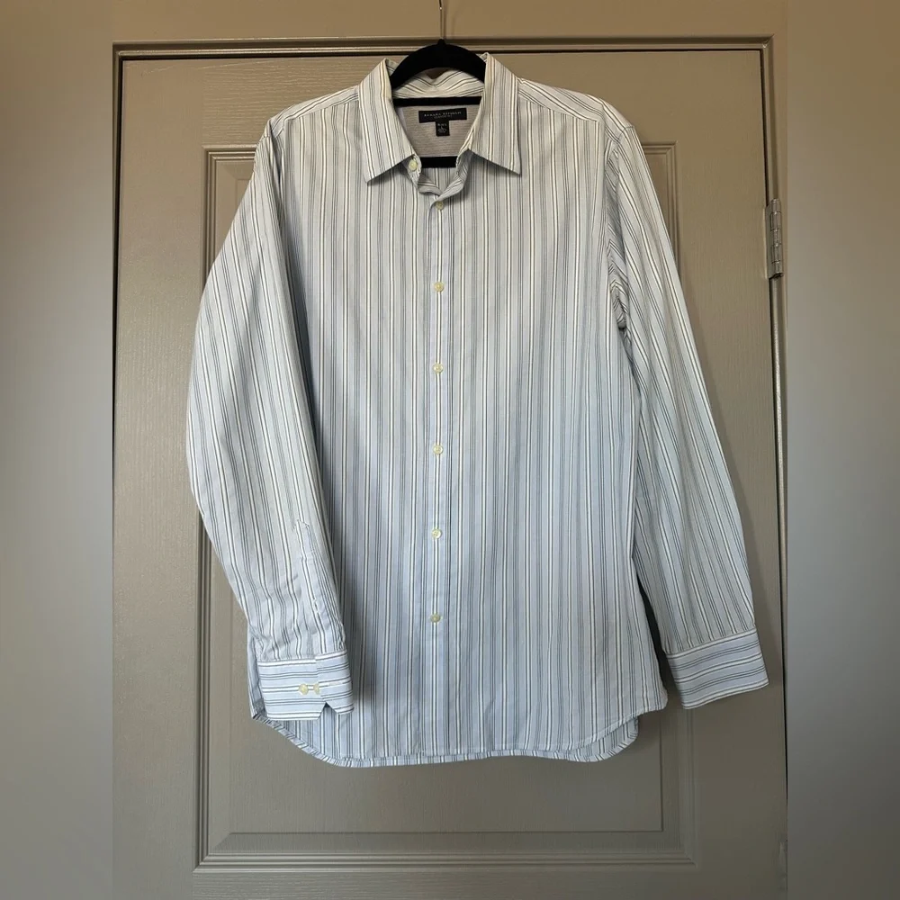 Banana Republic Classic Fit Blue White Stripe Dress Shirt Large